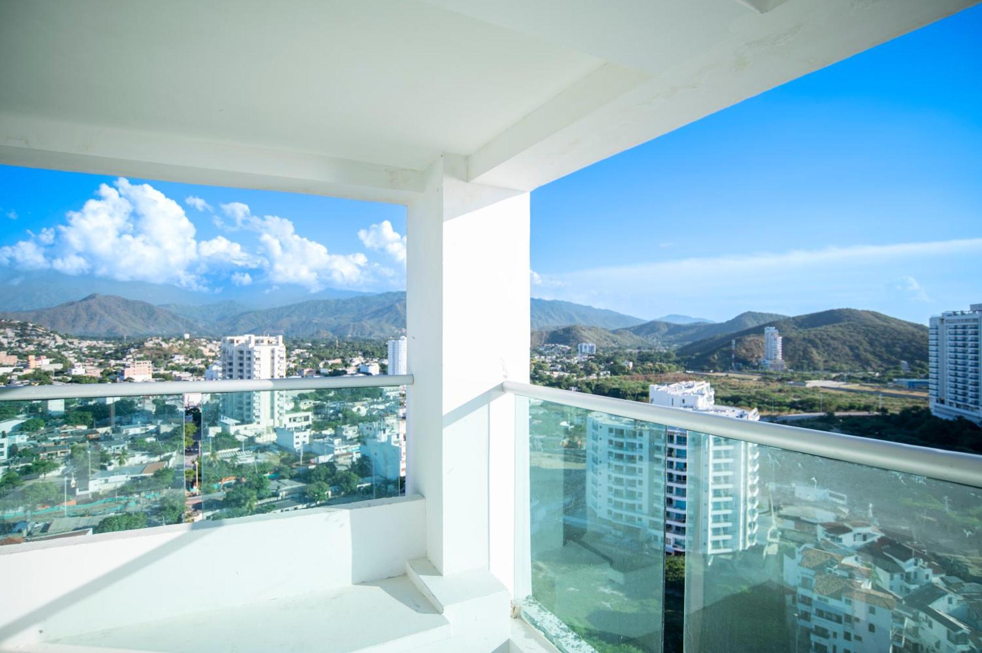 8 Vista Al Mar, Playa Rodadero, Appartement *